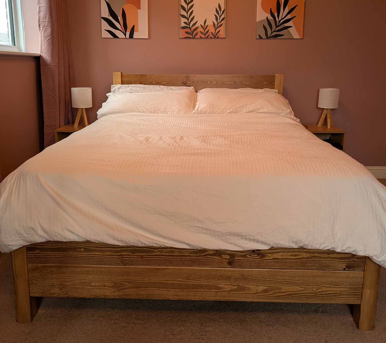 Blassrosa Schlafzimmer-Deko